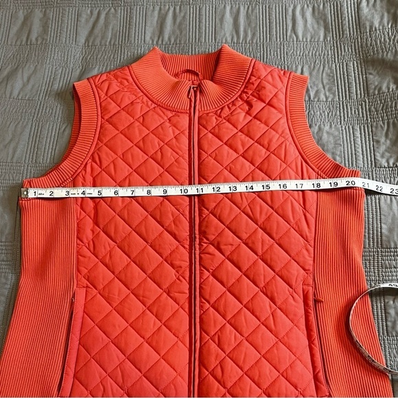 Pendleton Womens Size Large Quilted Puffer Vest Salmon Ribbed Sides Zip Pockets - Picture 4 of 7